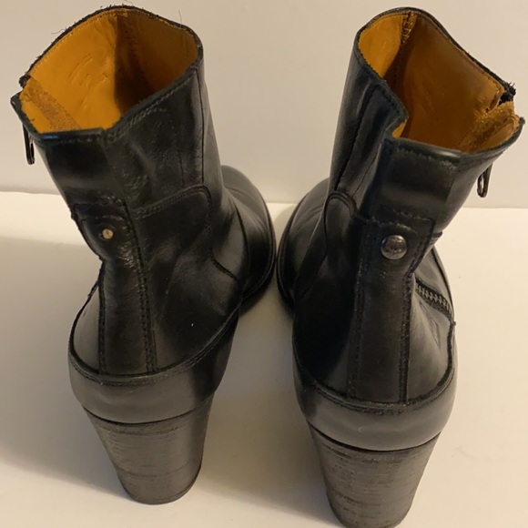 Hunter Black Leather Ankle Boots - Picture 6 of 9